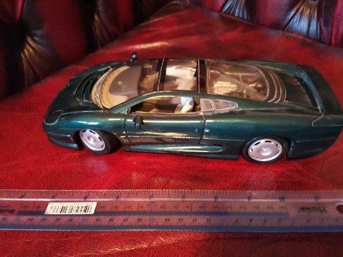 Maisto jaguar xj220 - maisto,
