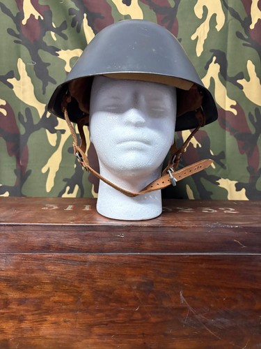 East german duckbill steel - east, "duckbill"