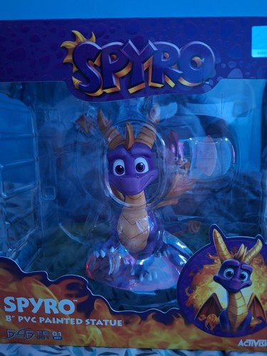 First figures spyro pvc - figures, 8"
