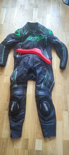 Rst one aaa piece - one,