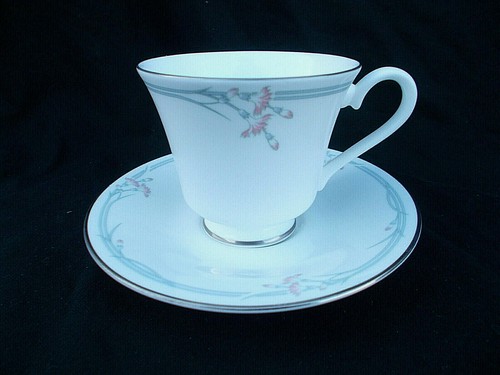 Royal doulton carnation - doulton,