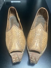 Vintage Indian Mojari Or Jutti