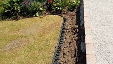 Garden border edging driveway - border,