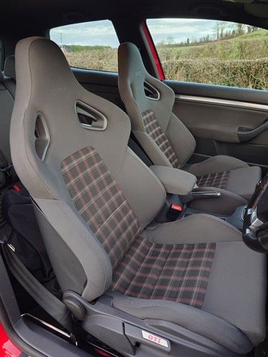 Recaro wingback seats - recaro,