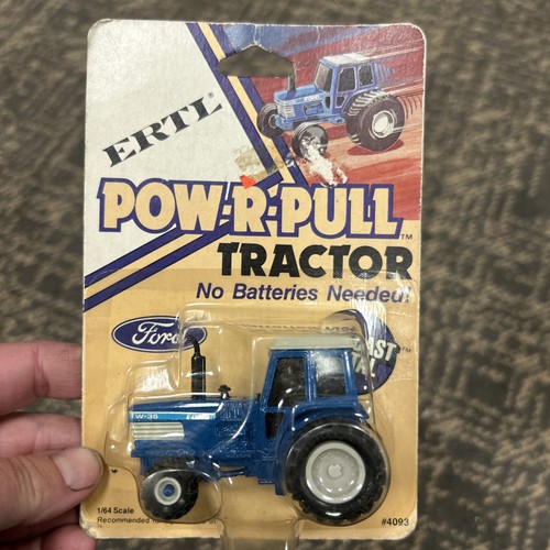Vtg ford tractor ertl - tw-35,