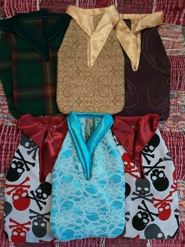 Medieval style waist pockets - style,