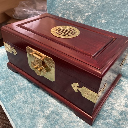 Vintage large chinese redwood - chinese,