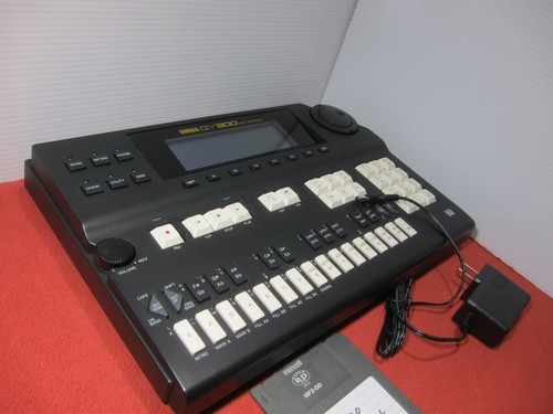 Yamaha qy300 music sequencer - yamaha,