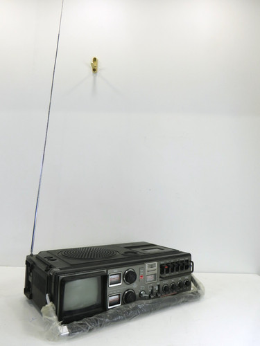 Sharp 27h portable radio - sharp,
