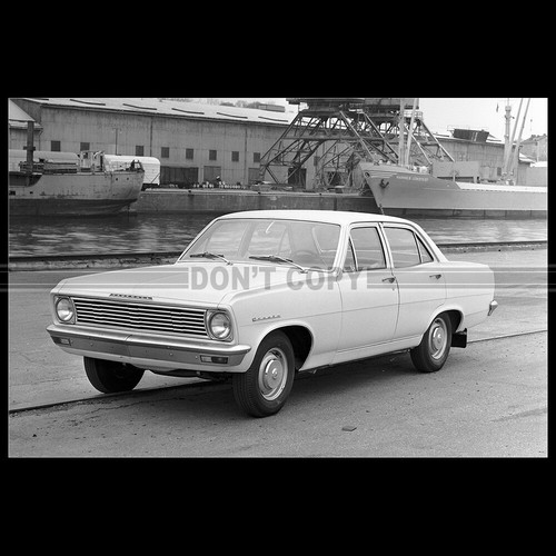 Photo 021628 vauxhall crest - vauxhall,