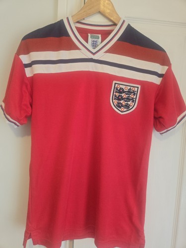 Score draw england 1982 - england, retro