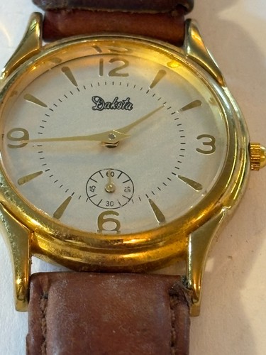 Dakota 23ct gold - -,