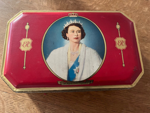 Vintage queen elizabeth - vintage,