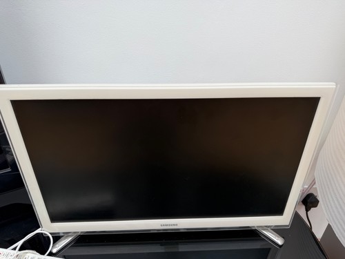 Samsung ue22h5610ak white - ue22h5610ak,