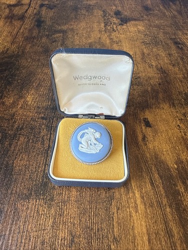 Wedgwood jasperware blue - wedgwood,