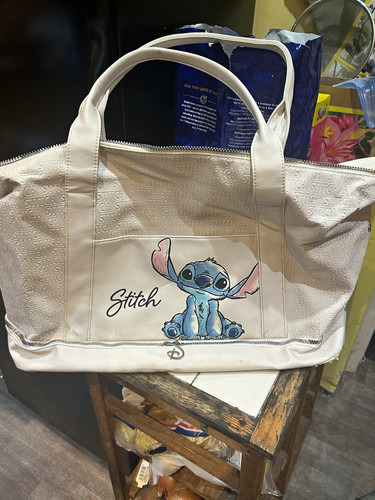 Disney stitch white pebbled - stitch,