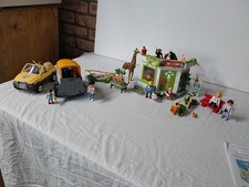 Playmobil 70900 Family Fun Zoo Veterinary +Extras horse box and jeep