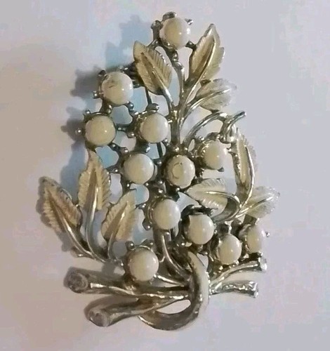 Vintage pretty white - vintage, metal