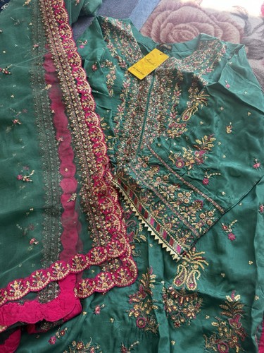 Aneelas green and pink piece - green,
