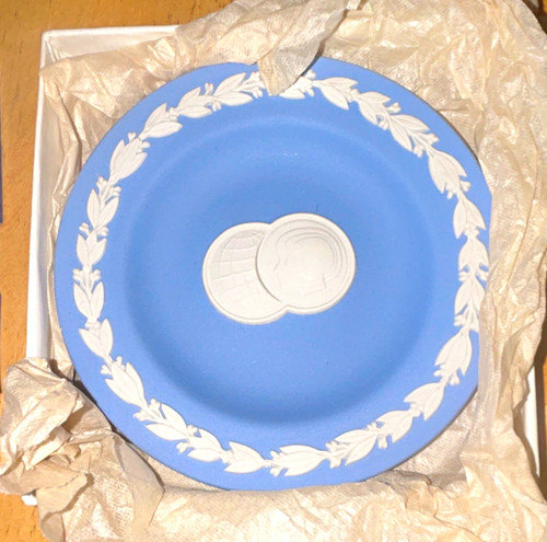 Wedgwood blue white - wedgwood,