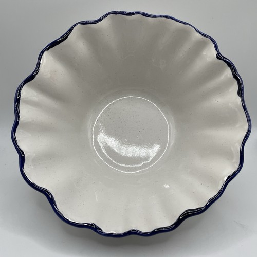 White scalloped bowl - bowl, dish