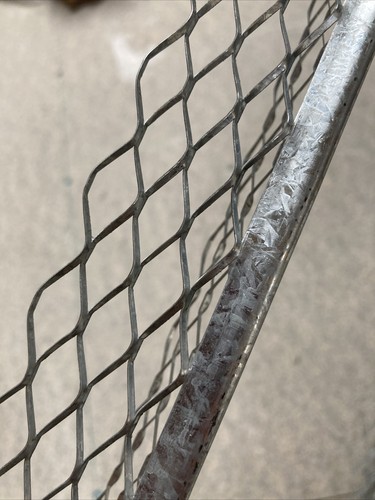 Galvanised plaster angle - galvanised,