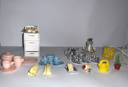 Vintage dolls house - dolls,