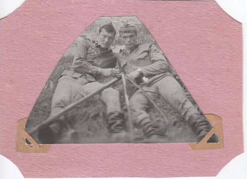 Soldiers couple army - couple, scythe