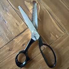 Vintage pair of Spitz Pinking Shears