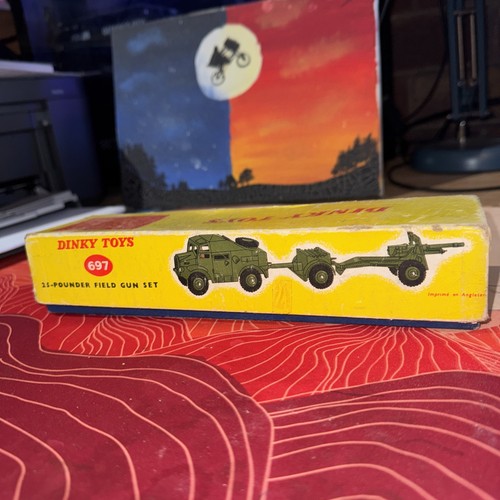 Dinky toys 697 pounder - 697,