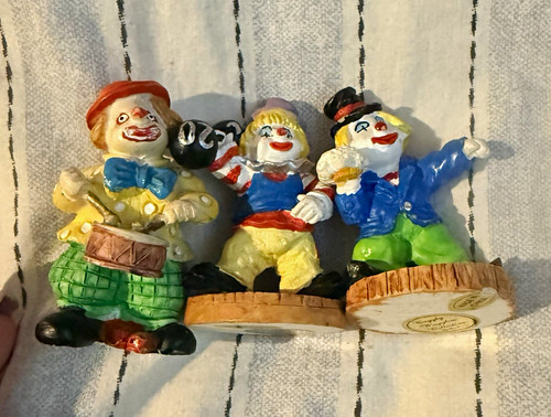 Waggles hand painted - e.p.l.,