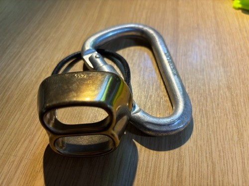 Belay rappel device for - device,