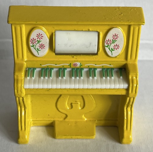 Mattel the littles yellow - mattel,