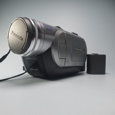 Panasonic VDR-D210 Handheld