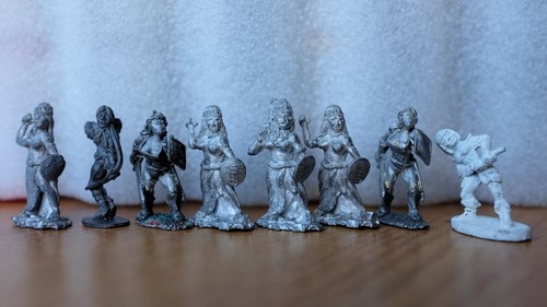 Female adventurers fantasy - female,