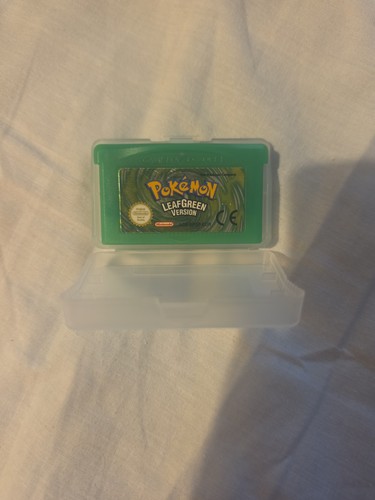 Genuine pokemon leaf - pokemon, green