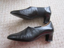 Vintage Lady's Black kid Leather Court Shoes Carmen Baeza Size 5 made in Spain