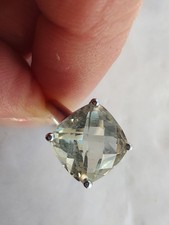 White Gold Chequerboard Cut