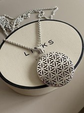 Rare and Genuine Links of