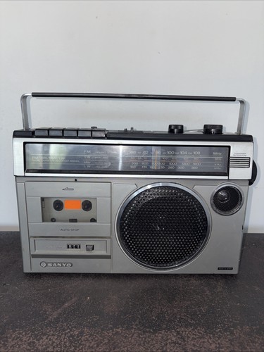 Sanyo m2441l lw radio - mw,