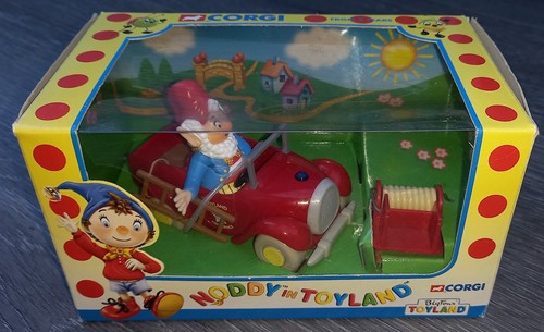 Boxed 2000 corgi classics - boxed,