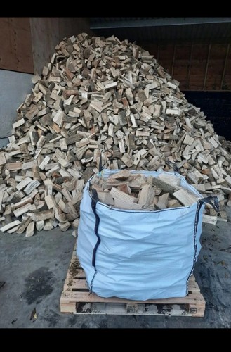 Seasoned hardwood fire - hardwood, logs