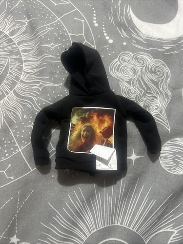 Barbie size pullover - size,