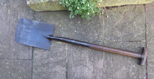 Vintage elwell garden spade - elwell,