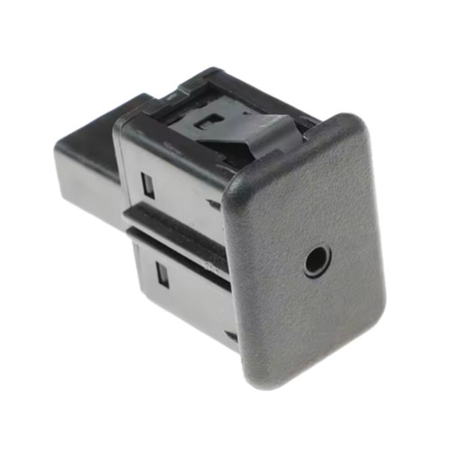 Aux audio input socket - in/,