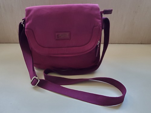 Spirit lightweight crossbody