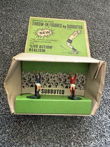 Subbuteo throw figures - subbuteo,