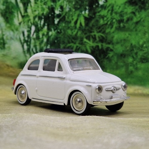 Fiat 500 diecast model car - fiat,