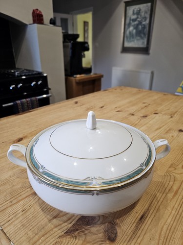 Noritake lidded tureen