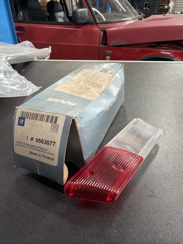 Saab 9000 rear door - rear, light